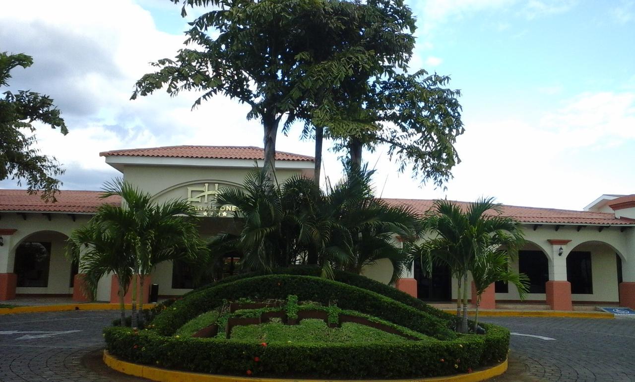 Farallones Hotel Chinandega Esterno foto